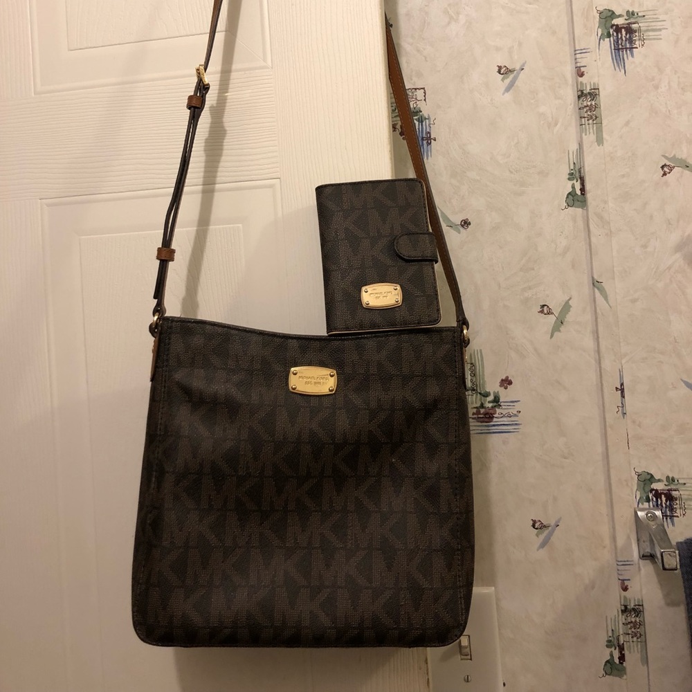 Michael Kors handbag and wallet set